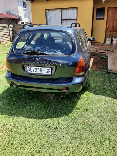 Hyundai Elantra J2blue In Colourstation Wagon Junk Mail