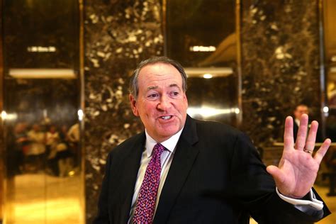 Mike Huckabee Says Paul Manafort S Sentence Nothing To Do With Russia