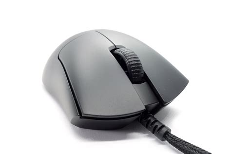 Razer DeathAdder V3 Review - Shape & Dimensions | TechPowerUp