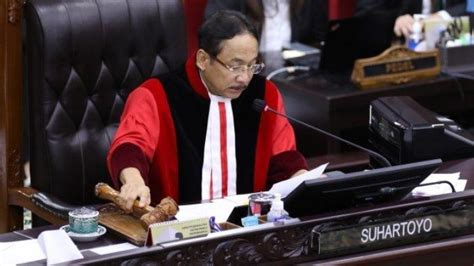 Terungkap Alasan Empat Menteri Jokowi Akan Dipanggil Mk Dalam Sidang