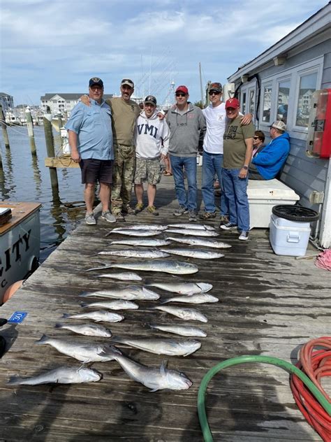 Sunday Fishin Pirates Cove Marina