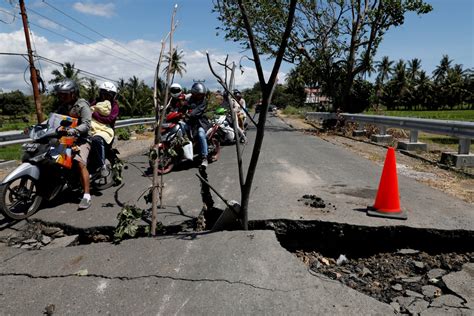 Indonesia Earthquake Fresh 6 2 Magnitude Quake Rocks Lombok Island