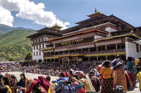 Bhutan Chomolhari Trek Hauser Exkursionen