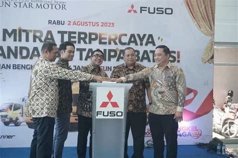 Mitsubishi Fuso Buka Bengkel Siaga Jam Di Sun Star Motor Sidoarjo