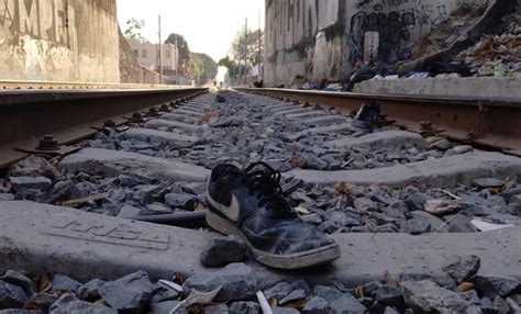 Tren Le Amputa Las Piernas A Indigente En El Cerrito