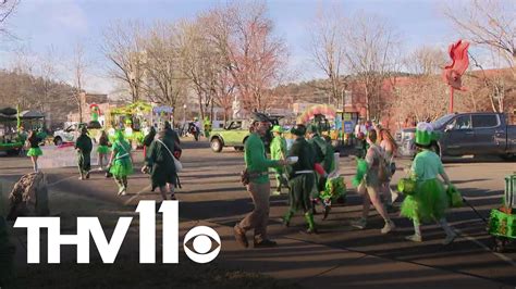 The World S Shortest St Patrick S Day Parade Held In Hot Springs Thv11