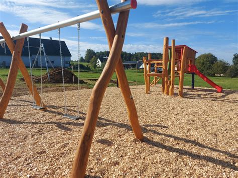 Dorfspielplatz Albertshof Spielsinn Spielplatzbau