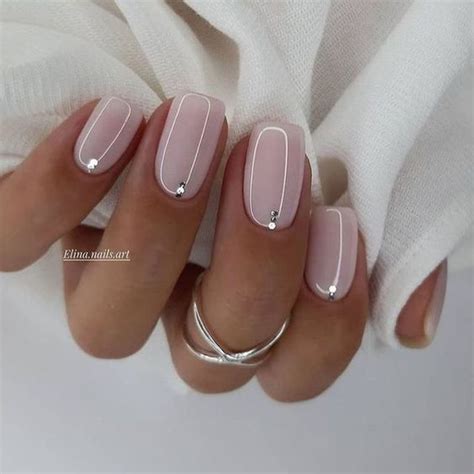 10 Nude Bridal Nails For The Bride Weddingsonline