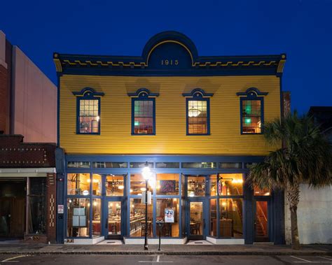 Uptown Social - Bar / Club in Charleston, SC | The Vendry