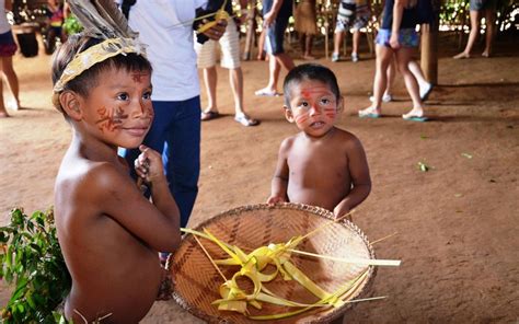 O Papa abre o Sínodo por e os irmãos na Amazônia caminhemos