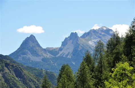 Le Village du Lauzet Ubaye au coeur de la Vallée de l Ubaye