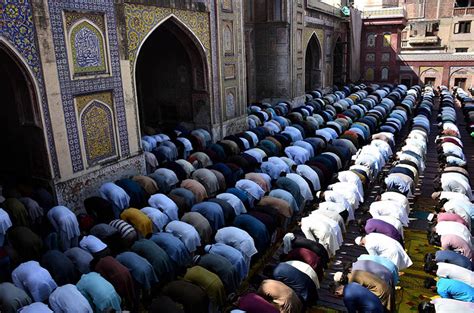 A Large Number Of People Offering Jumma Tul Wida Prayer During The Holy