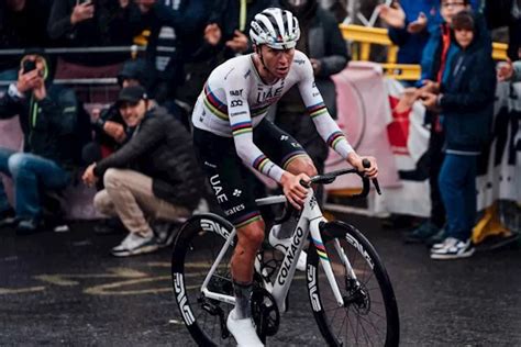 Tadej Pogacar enchaîne sur les Trois Vallées Varésines avant le Tour de