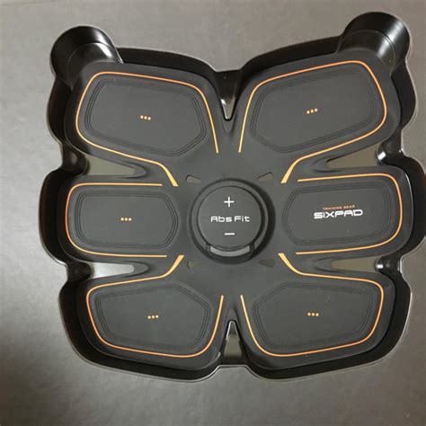 SIXPAD - SIXPAD Abs Fit 2の通販 by lovelyshop｜シックスパッドならラクマ