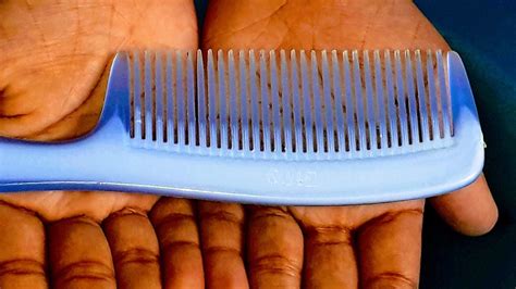 চিরনি পরিস্কার করার সহজ পদ্ধতি How To Clean Hair Brush Easily Easy Way To Clean Hair Comb