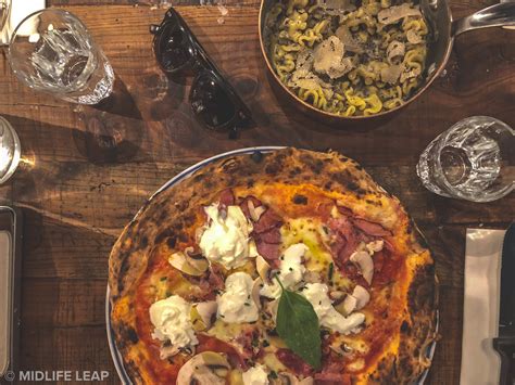 Pizzeria Popolare Local Guides Rue R Aumur Paris E