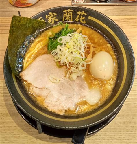 ラーメンマスク on Twitter 麺家 蘭花 濃厚豚骨醤油850味玉100 8 5オープン家系っぽいがスープは豚や鶏の動物系を