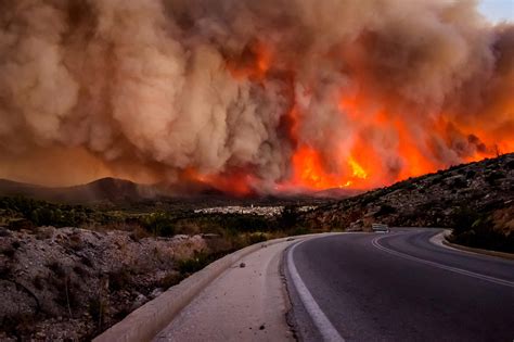 Est100 一些攝影 Some Photos Wildfire On Chios Island Greece 野火