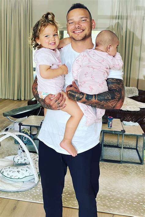 Kane Brown Shares Adorable New Photo With Daughters Kingsley And Kodi