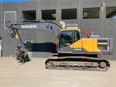 Volvo EC 220 E Crawler Excavators Construction Reesink Used Equipment