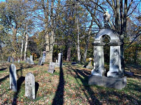 Itap Of An Old Hidden Cemetery 1567×1170 Ritookapicture
