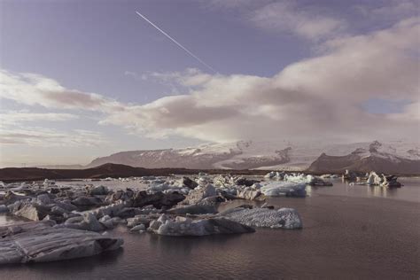 Jokulsarlon Glacier Lagoon, Iceland 5125426 Stock Photo at Vecteezy