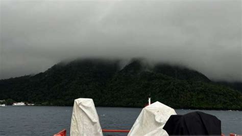 Gunung Ruang Erupsi Lagi Bmkg Efektifkan Lima Stasiun Pendeteksi Tsunami