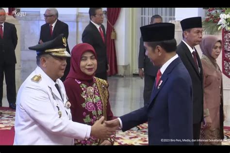 Nawawi Pomolango Ikrarkan Sumpah Jabatan Di Hadapan Jokowi Dan