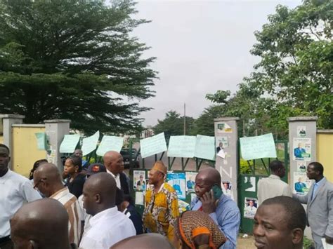 Osun Judiciary Workers Lock High Court In Protest Against Chief Judge