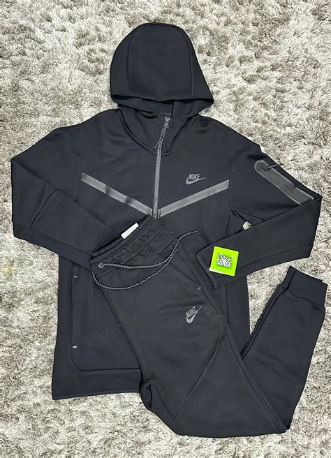 Nike Tech Fleece Tracksuit Black Plugsurge