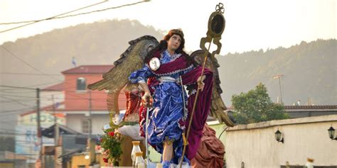 Fiesta Patronal De San Miguel Petapa