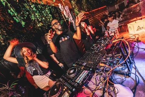 Miami Clubs The Best Nightclubs For Bottle Service Dancing And Great Music Thrillist