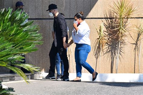 Foto Preta Gil E O Marido Rodrigo Godoy Tamb M Foram Se Despedir De