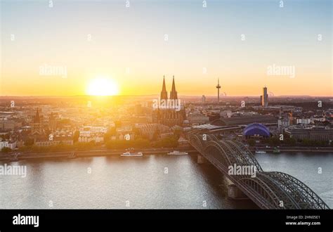 Cologne skyline sunset view Stock Photo - Alamy