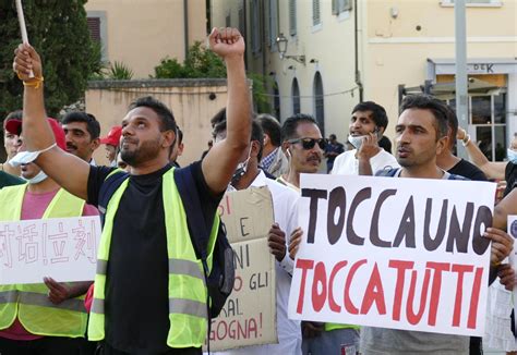 Lavoro Nero Si Cobas Operaio Aggredito Sotto Casa Di Notte Colpito