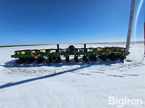 John Deere Maxemerge Plus R Planter Bigiron Auctions