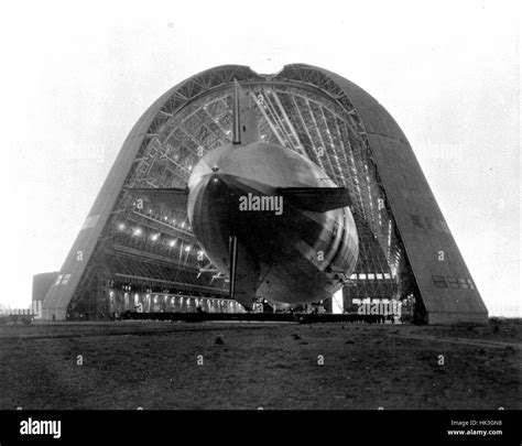 Dirigible USS Macon entering Hangar One at the NASA Ames Research ...