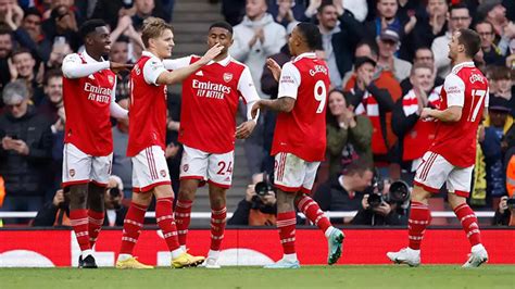 Arsenal Back On Top But Saka Limps Off Early In Win Over Forest