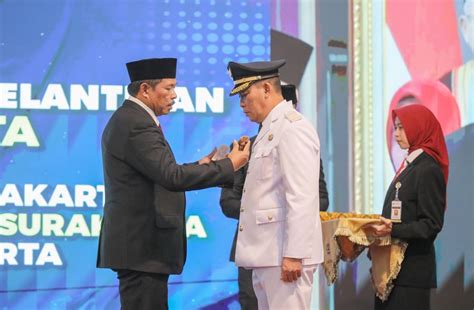 Pj Gubernur Jateng Lantik Teguh Prakosa Jadi Wali Kota Surakarta