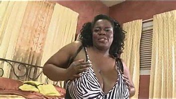 1872614 Black Milf Dildoing And Presenting Her Huge Boobs XNXX