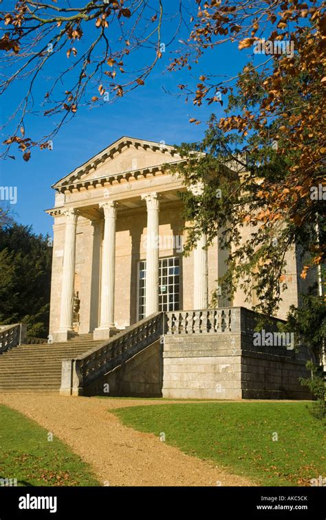 Queen's Temple, Stowe Landscape Gardens, Buckinghamshire, England Stock ...