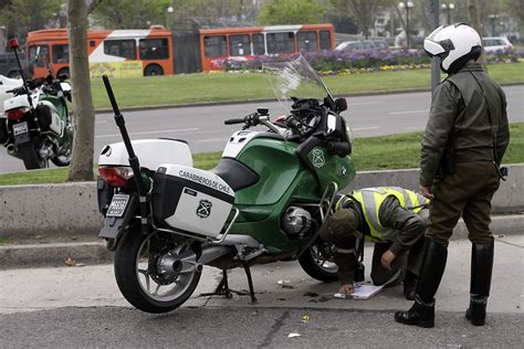 Anciano En Riesgo Vital Tras Ser Atropellado Por Motorista De Carabineros