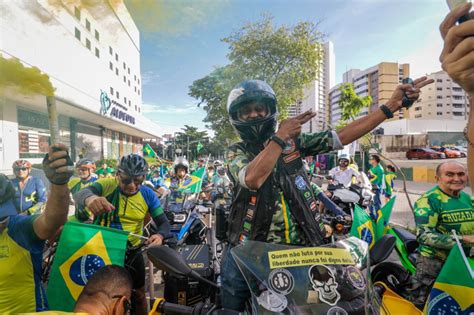 1º de maio antecipa disputa eleitoral entre Bolsonaro e Lula Politica