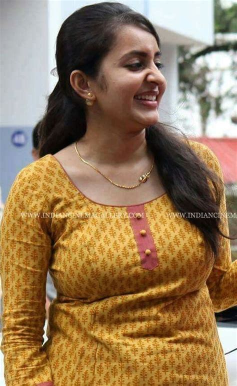 Bhama In Saree Navel