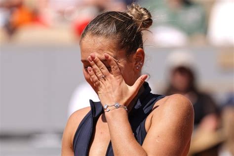 Video Kostyuk Perdió Y No Le Quiso Dar La Mano A Sabalenka En Roland