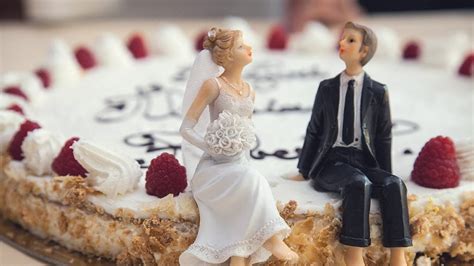 Divorcios suben 57 y matrimonios caen 24 en la última década en México