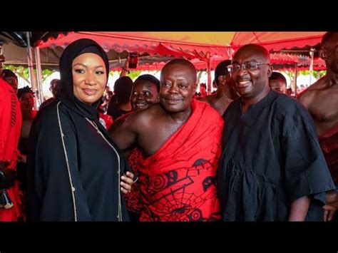 Massive Crowd Mob Bawumia Samira At Funeral Of Late Paramount Chief Of