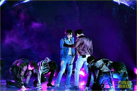 Bts Deliver Epic Performance Of Fake Love At Billboard Music Awards