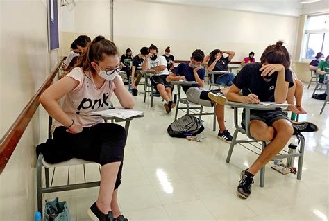 Unicamp Realiza Provas Do Primeiro Dia Do Vestibular 2021 Sucesso