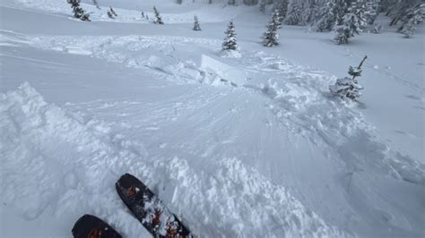 Colorado Officials Warn Of Dangerous Avalanche Conditions